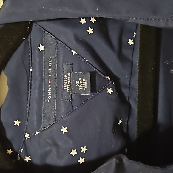 Tommy Hilfiger blue collared shirt - Picture 2 of 2